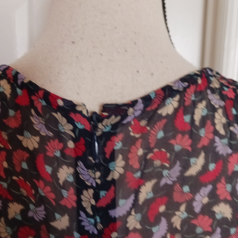 Shoshanna Bari Shirred Floral Print Silk Dress - Picture 11 of 16